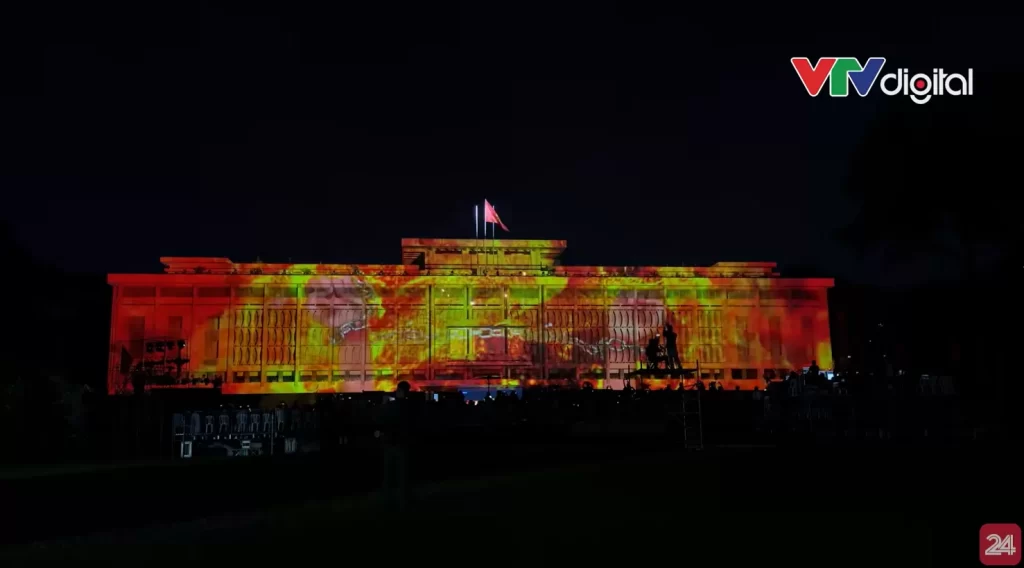 3D Mapping tại Dinh Độc Lập kỷ niệm 50 năm thống nhất đất nước