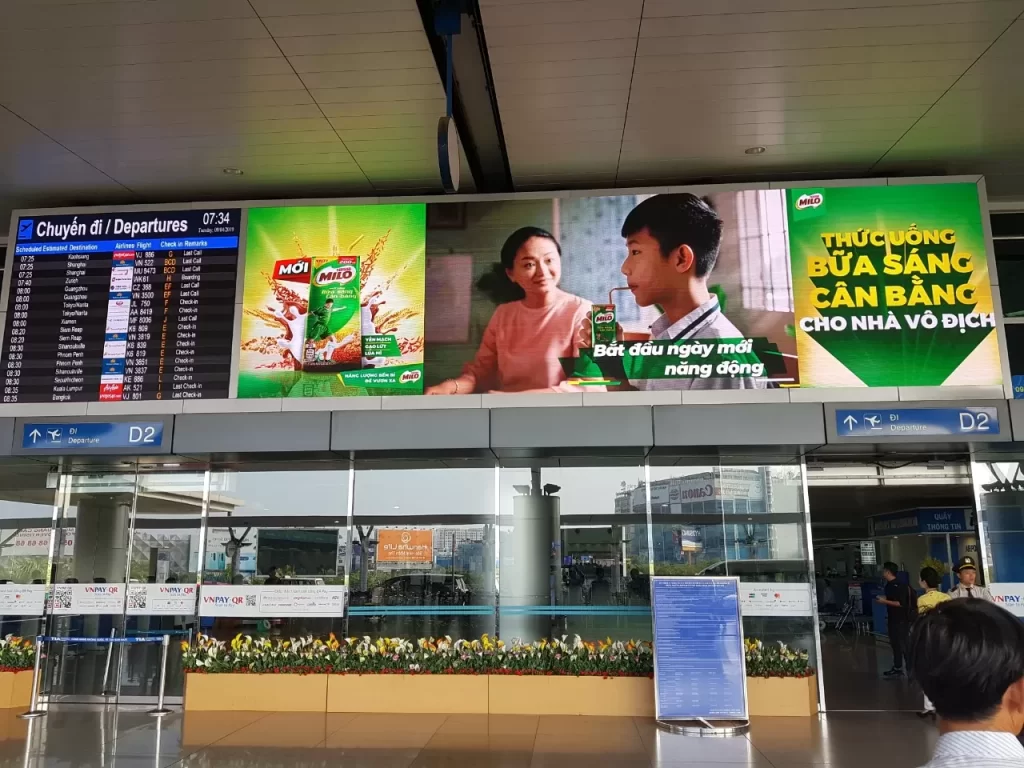 màn hình LED quảng cáo sảnh sân bay