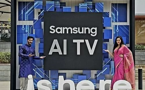 Các người mẫu quảng cáo TV của Samsung Electronics trong bức ảnh không đề ngày tháng này. Được cung cấp bởi Samsung Electronics