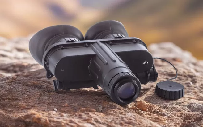 Kính quan sát nhìn đêm PNG-M